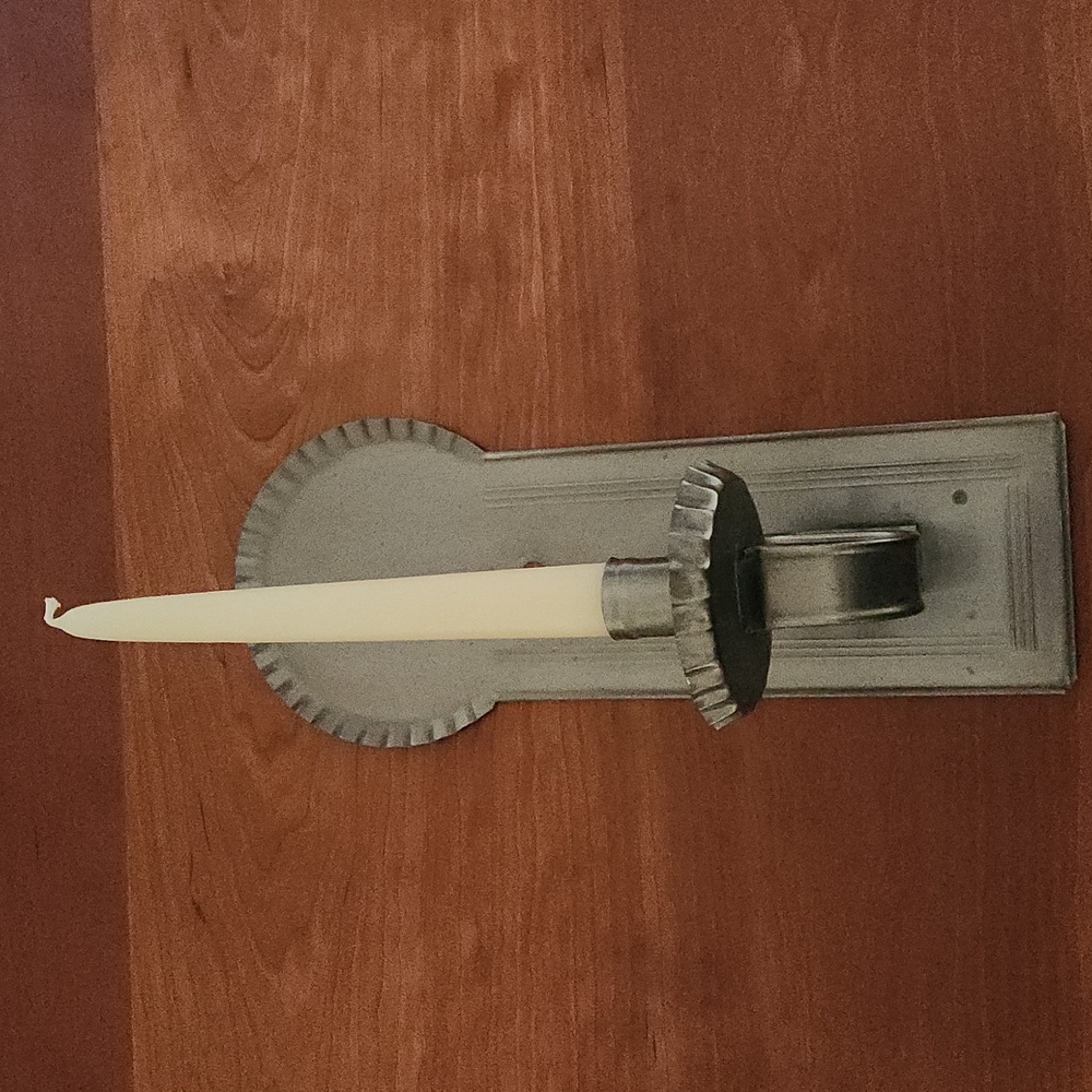 Williamsburg sconce